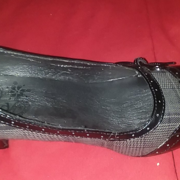 Shoes - Picture 3 of 3